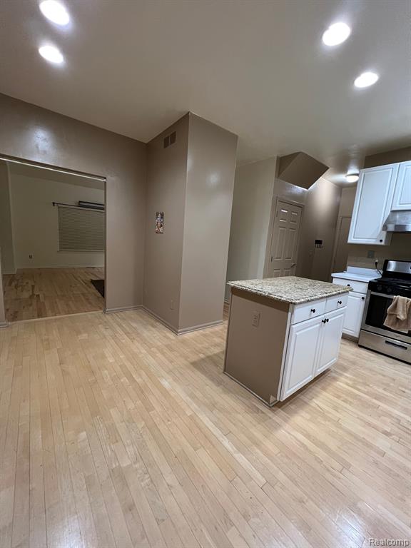 38255 SARATOGA Circle, Farmington Hills, MI 48331 — Photo 6