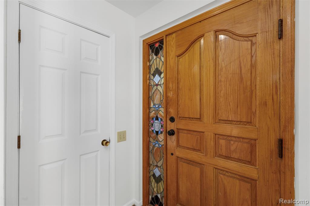 42467 Eldon Avenue, Clinton Twp, MI 48038 — Photo 3