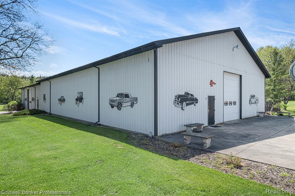 2103 E NEWARK Road, Lapeer, MI 48446 — Photo 53