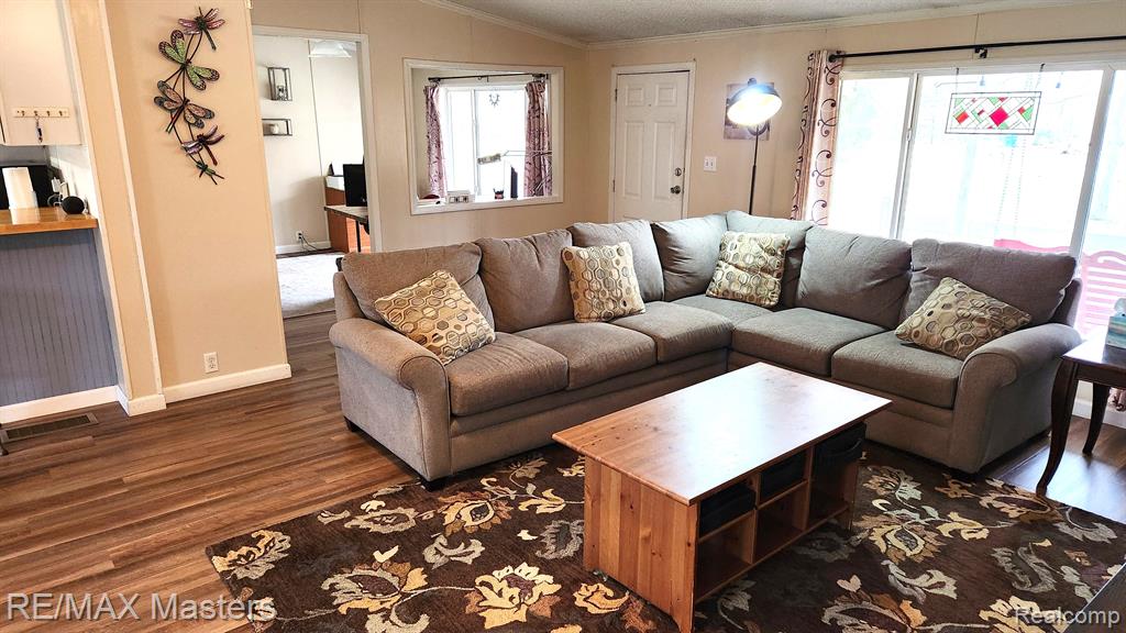 5718 HUNT Road, Adrian, MI 49221 — Photo 7