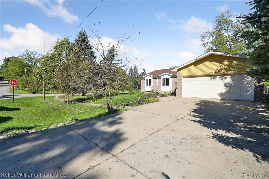 1852 MIDVALE Avenue, Ypsilanti, MI 48197 — Photo 5
