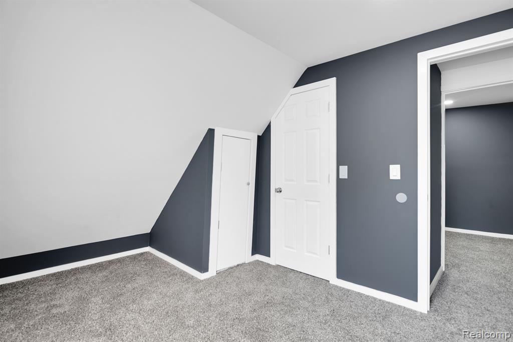 53 OAKHILL Street, Pontiac, MI 48342 — Photo 15