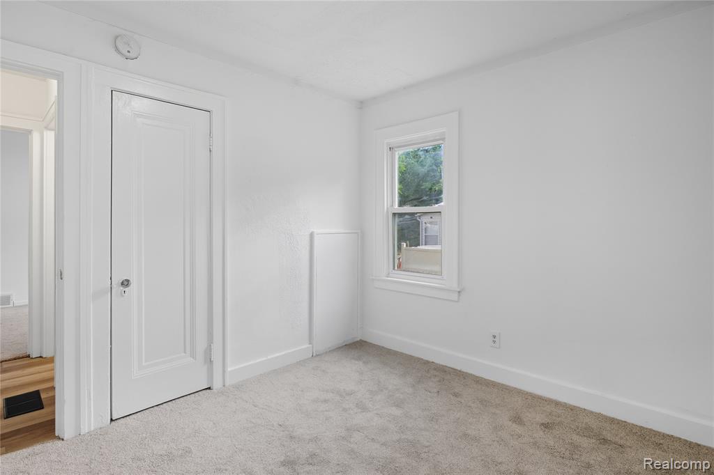 794 Clara Avenue, Pontiac, MI 48340 — Photo 7