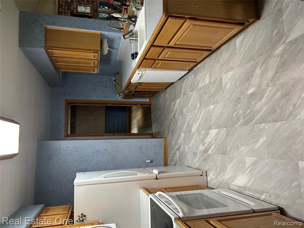 11030 Marshall Road, South Lyon, MI 48178 — Photo 21