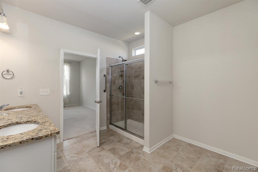 9336 SAINT ANDREWS Drive, Grand Blanc, MI 48439 — Photo 14