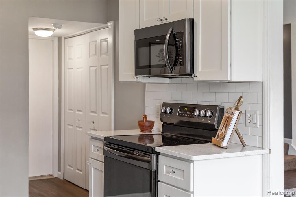 50102 S ANGELO, Chesterfield, MI 48047 — Photo 16