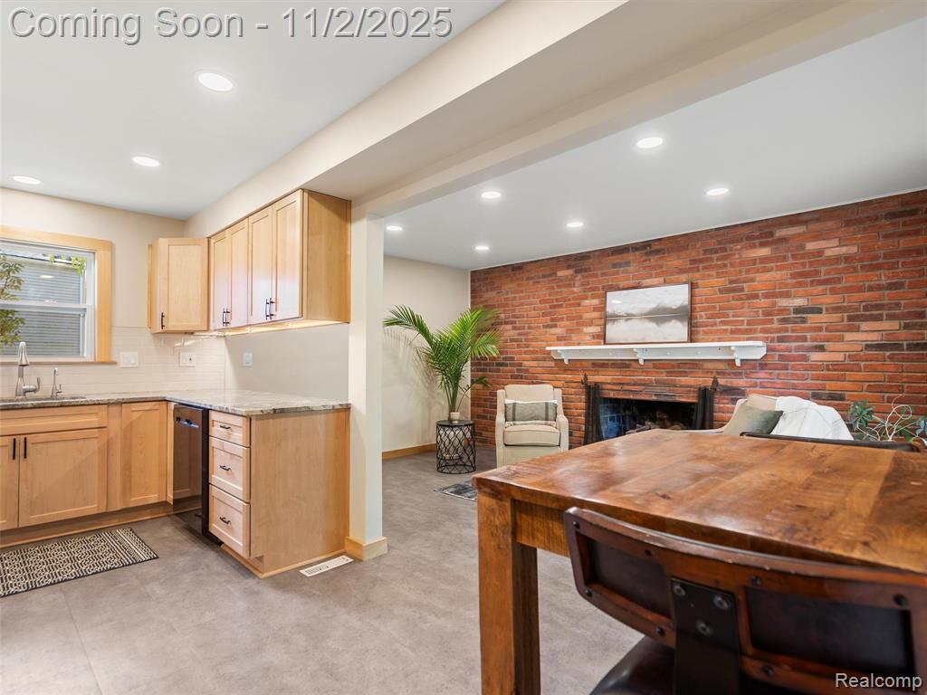 774 Southampton Court, Auburn Hills, MI 48326 — Photo 18