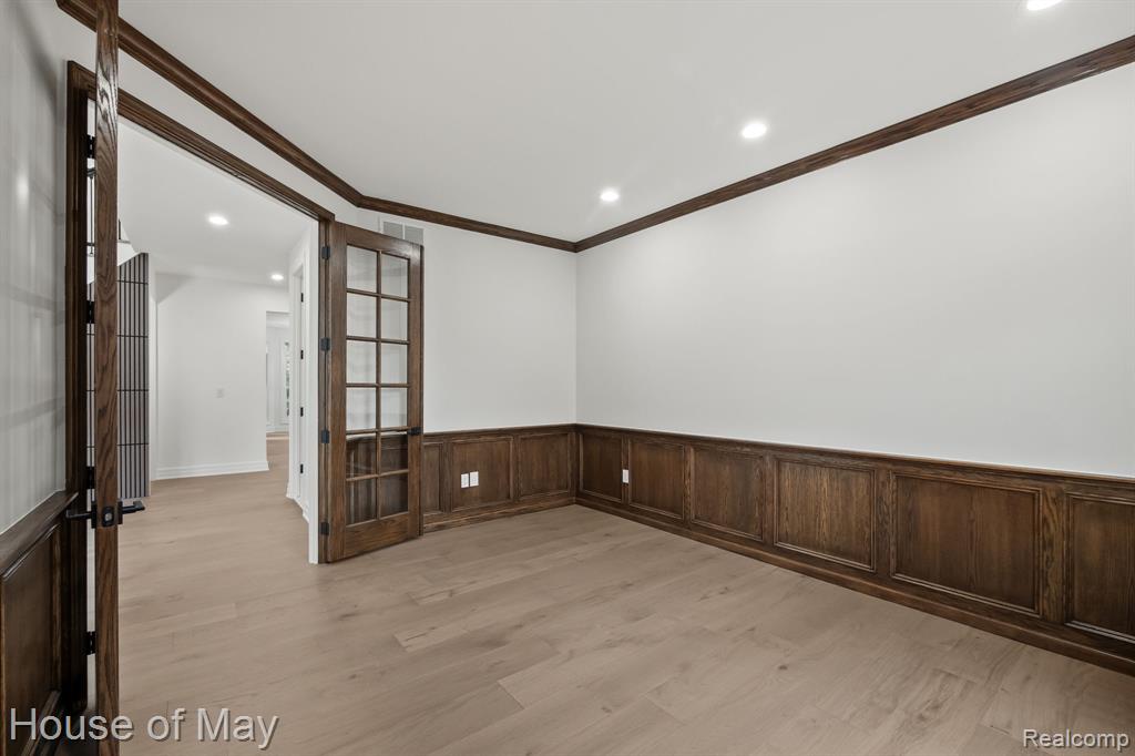 4743 S Ridge Drive, West Bloomfield, MI 48323 — Photo 17