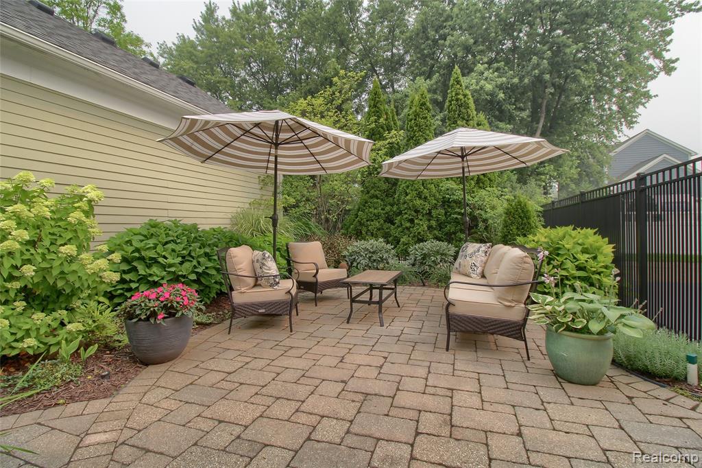 50166 Harding Street, Canton, MI 48188 — Photo 31