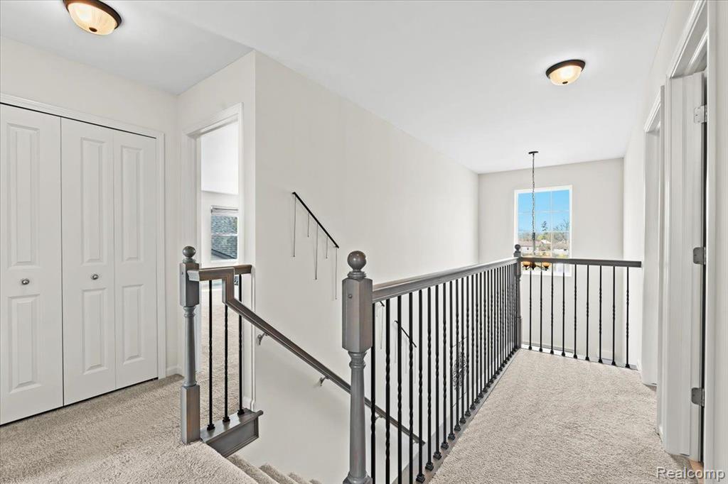 8242 BERWICK Drive, Westland, MI — Photo 17