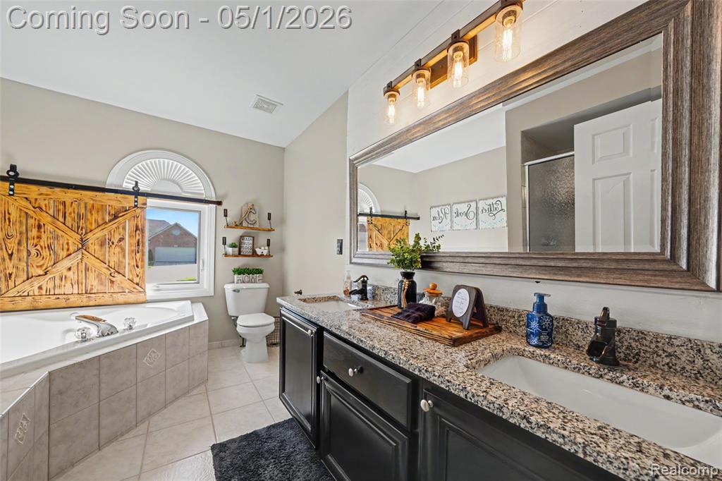 48333 Manchester Drive, Macomb, MI 48044 — Photo 17