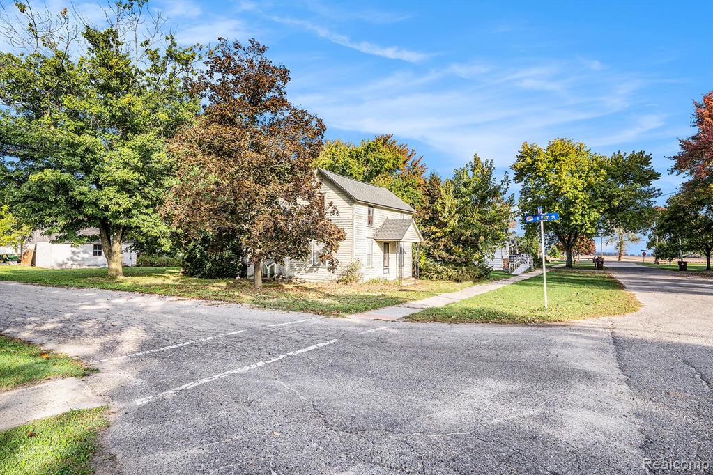 301 N New Street, Ashley, MI 48806 — Photo 3