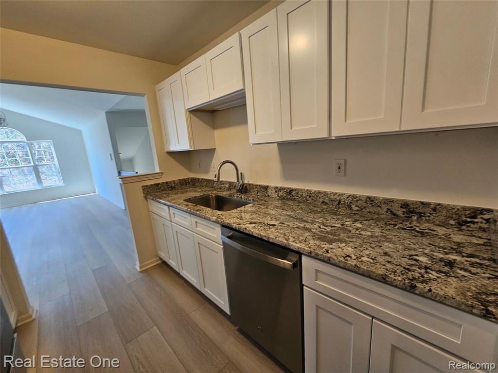 56401 Scotland Boulevard, Shelby Twp, MI 48316 — Photo 3