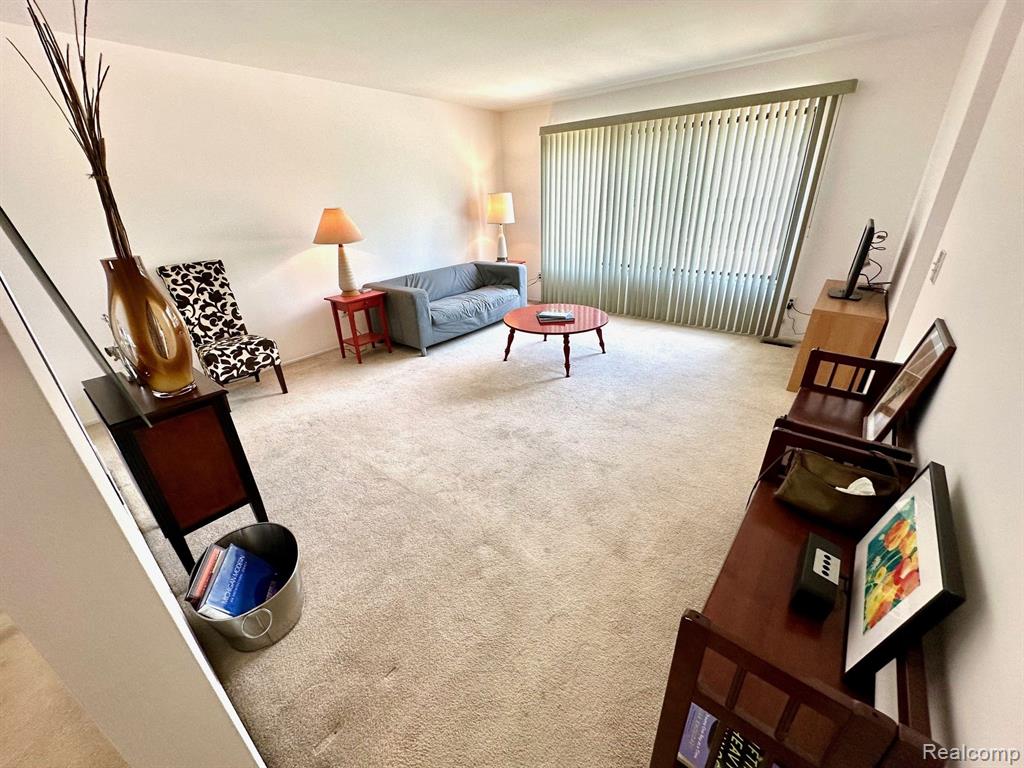 514 VICTORIA Square, Brighton, MI 48116 — Photo 4