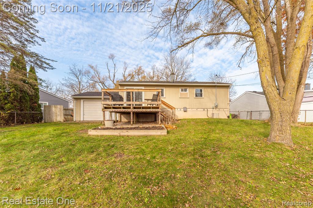 417 Lyon Court, South Lyon, MI 48178 — Photo 32