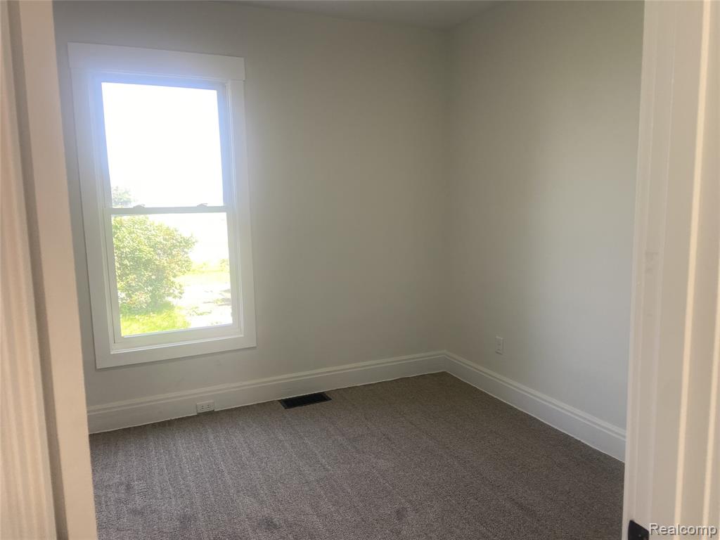 7977 N Portsmouth Road, Bay City, MI 48708 — Photo 28