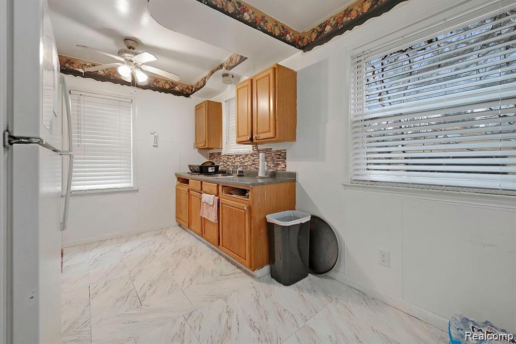 6849 Rosemont Avenue, Detroit, MI 48228 — Photo 21
