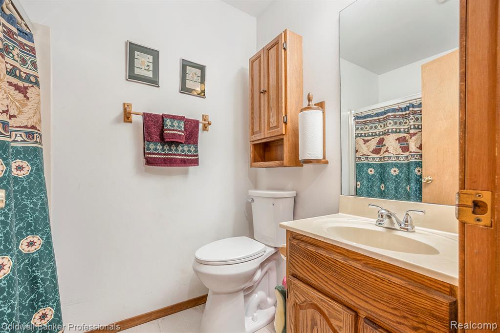 Full bathroom