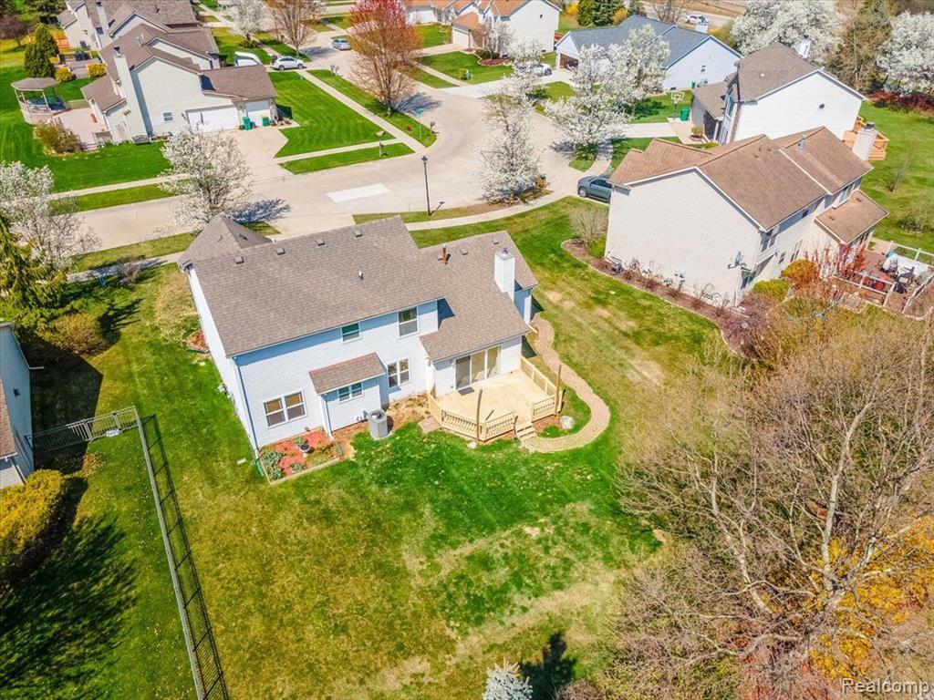 9429 MADISON Drive, Belleville, MI 48111 — Photo 41