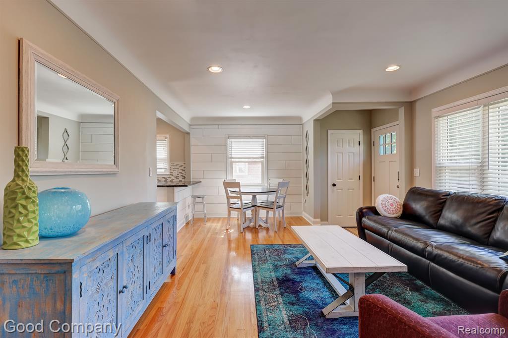 703 E BLOOMFIELD Avenue, Royal Oak, MI 48073 — Photo 8