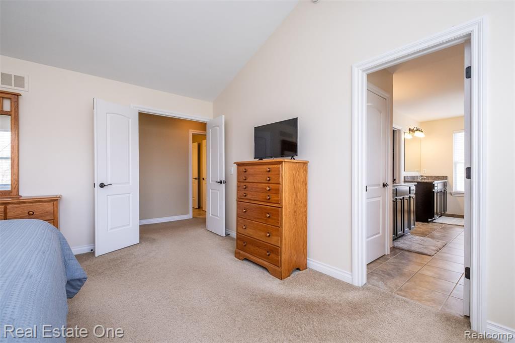 5947 Strawberry Circle, Commerce Twp, MI 48382 — Photo 40