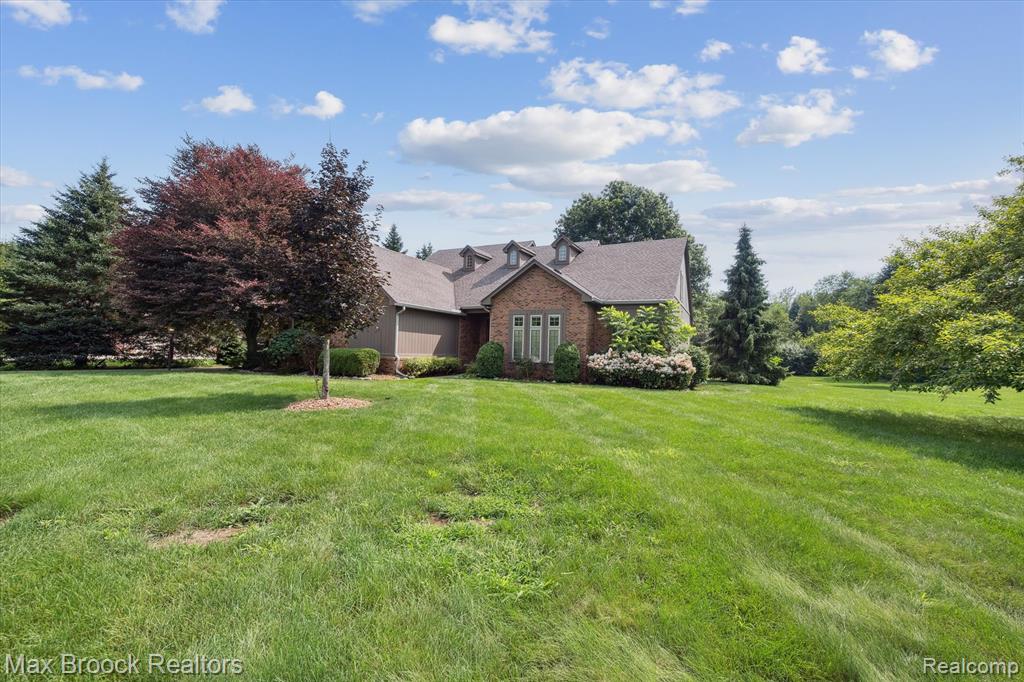 8936 Salem Farms Drive, South Lyon, MI 48178 — Photo 2