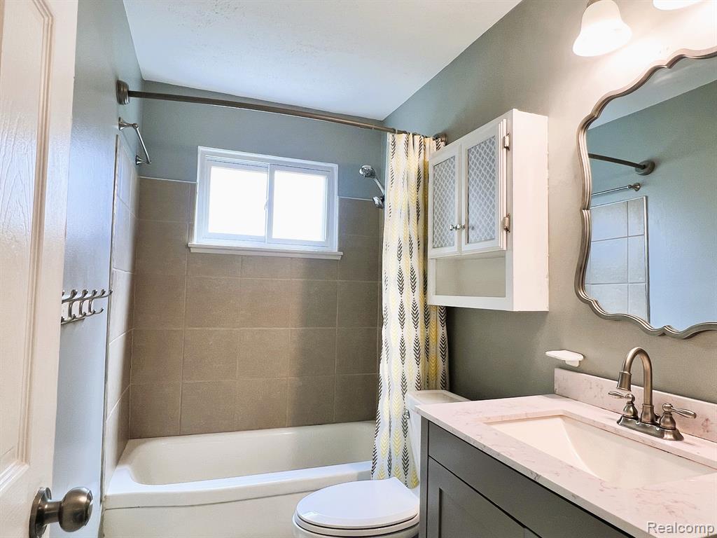 462 PEARSALL Avenue, Pontiac, MI 48341 — Photo 11