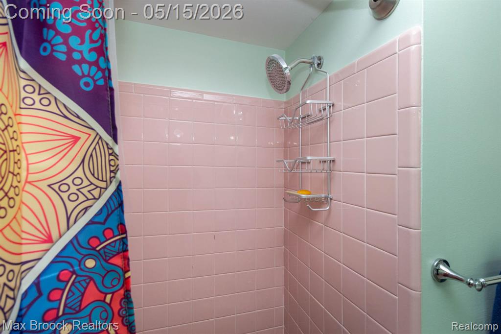 4225 Westover Drive, West Bloomfield, MI 48323 — Photo 29