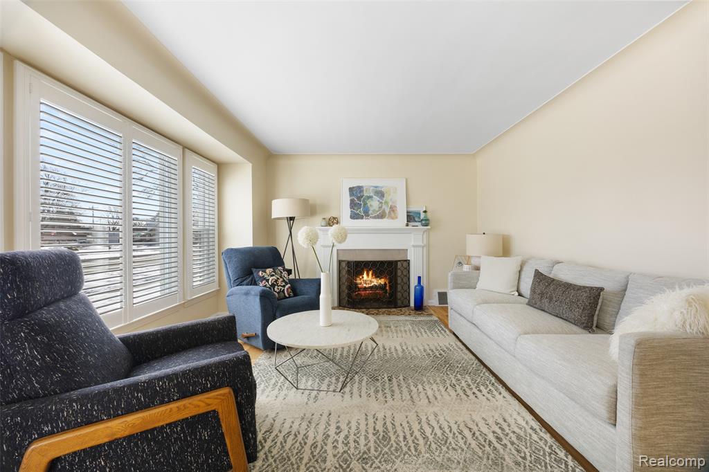 7814 Park Avenue, Allen Park, MI 48101 — Photo 3