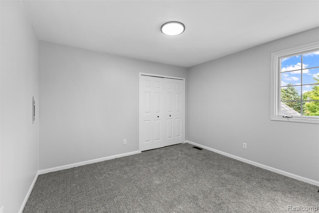 12173 Chandler Drive, Plymouth, MI 48170 — Photo 24