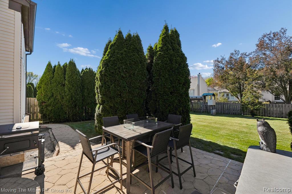 8171 St Johns Drive, Westland, MI — Photo 45