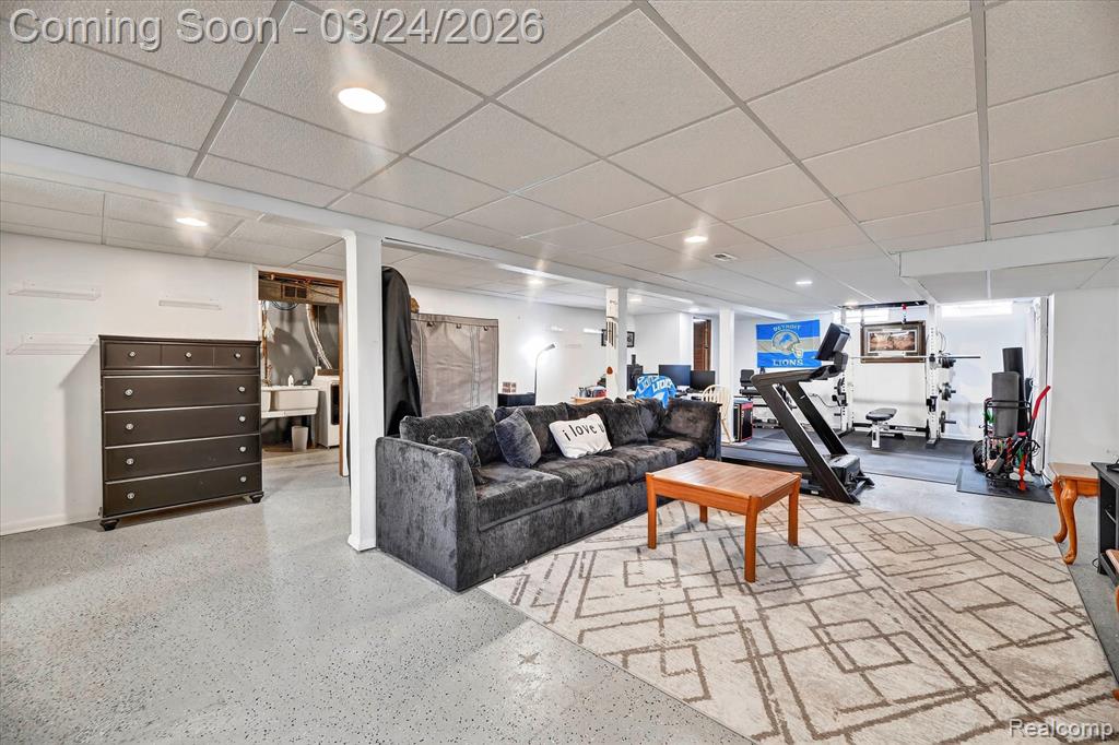 18053 Airport Road, Fraser, MI 48026 — Photo 16