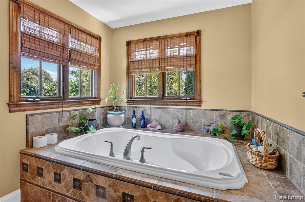 5372 Stone Garden Drive, Howell, MI 48843 — Photo 23
