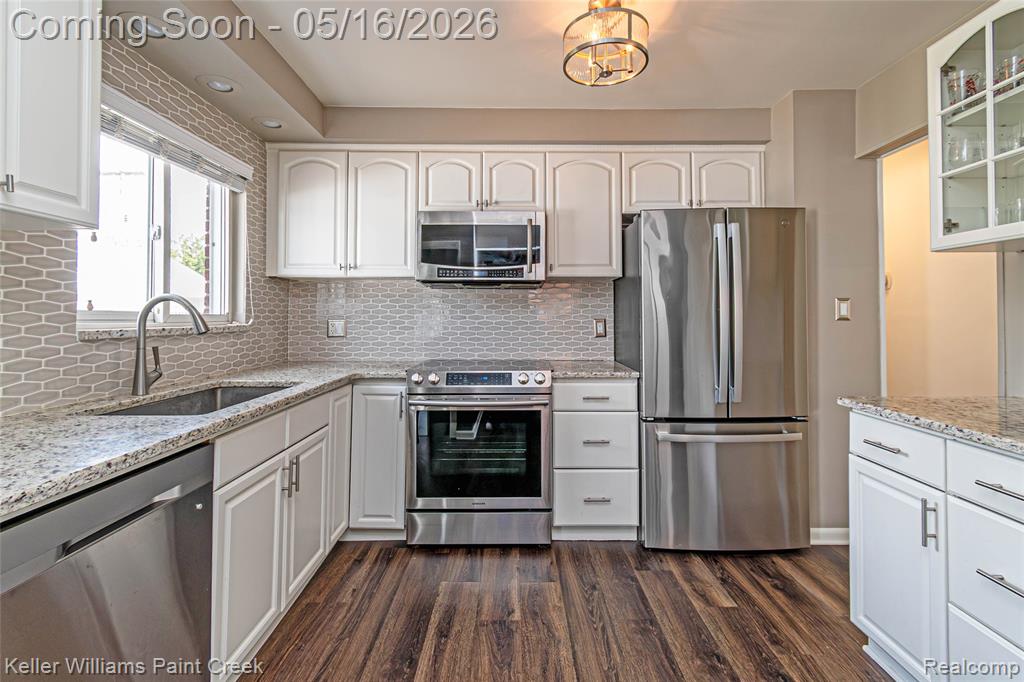 29652 Sherry Avenue, Madison Heights, MI 48071 — Photo 19