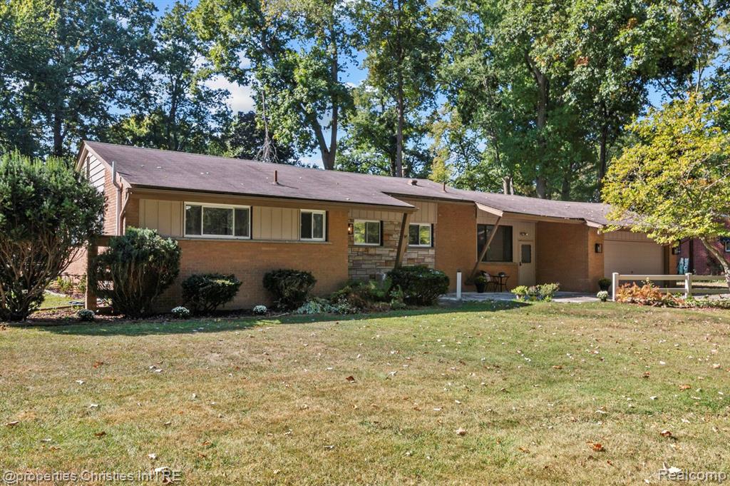 8009 Coventry Avenue, Grosse Ile, MI 48138 — Photo 36