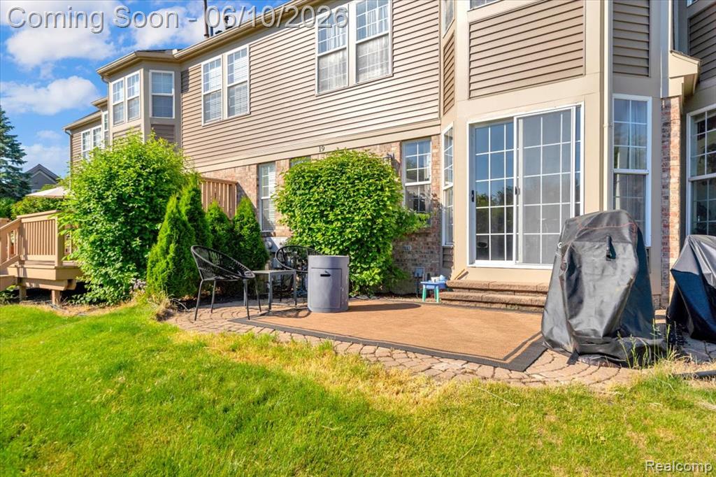4363 Hunters Circle E, Canton, MI 48188 — Photo 25