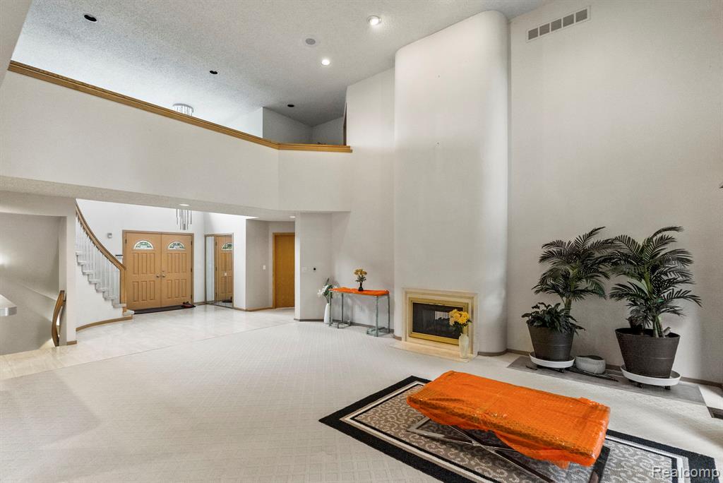 5322 Pond Bluff Drive, West Bloomfield, MI 48323 — Photo 25