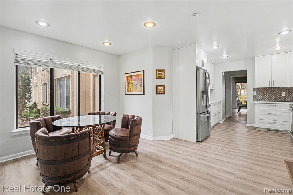 7329 Creek View Circle, West Bloomfield, MI — Photo 14