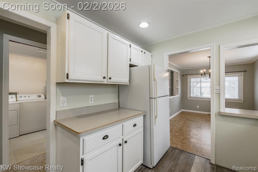 2161 E Euna, Wixom, MI 48393 — Photo 11