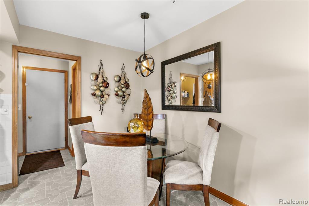 5442 Stanford Court, Warren, MI 48091 — Photo 10