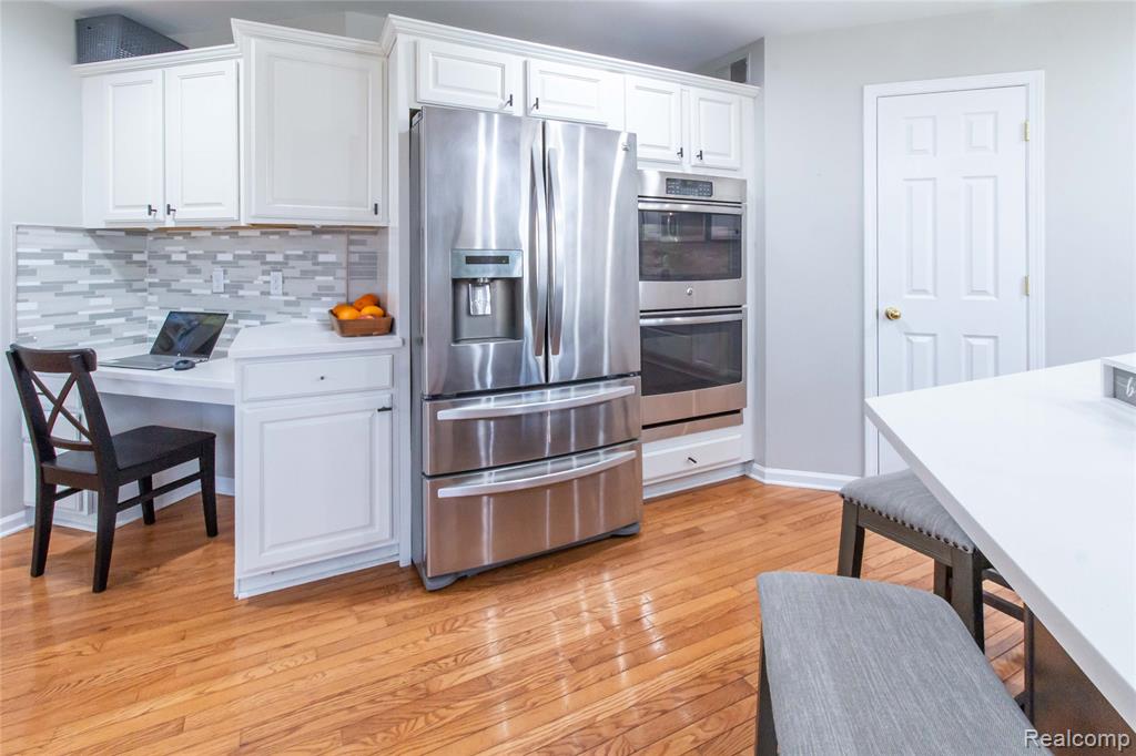41240 Clermont Avenue, Novi, MI — Photo 29