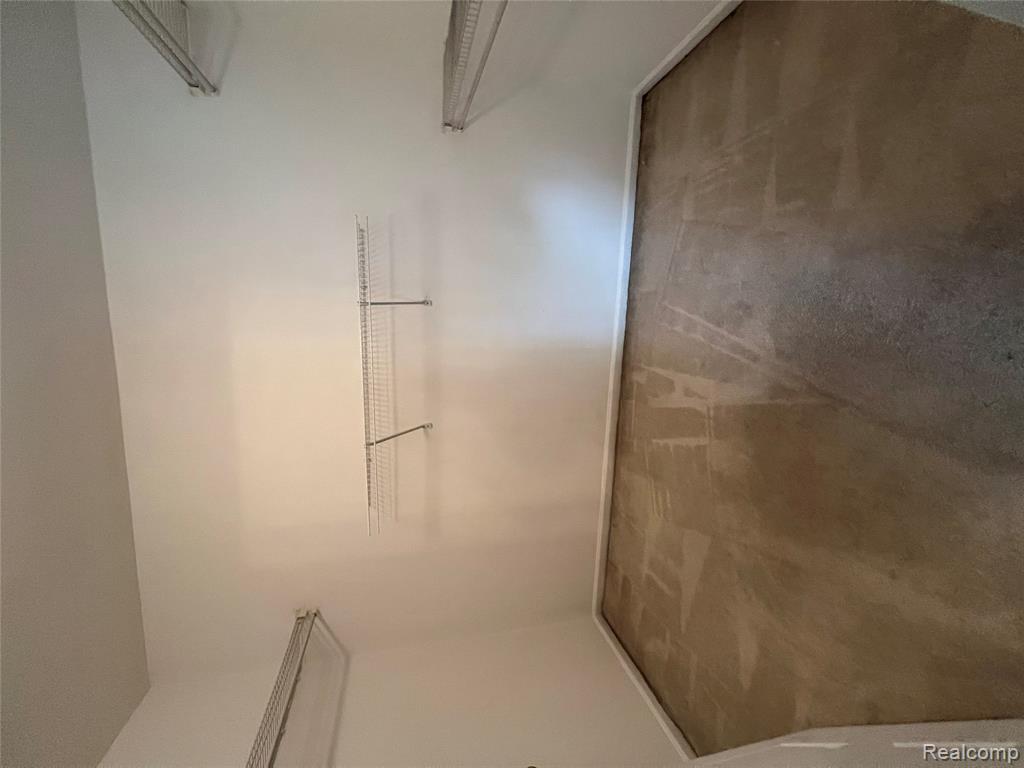 45475 Irvine Drive, Novi, MI — Photo 20