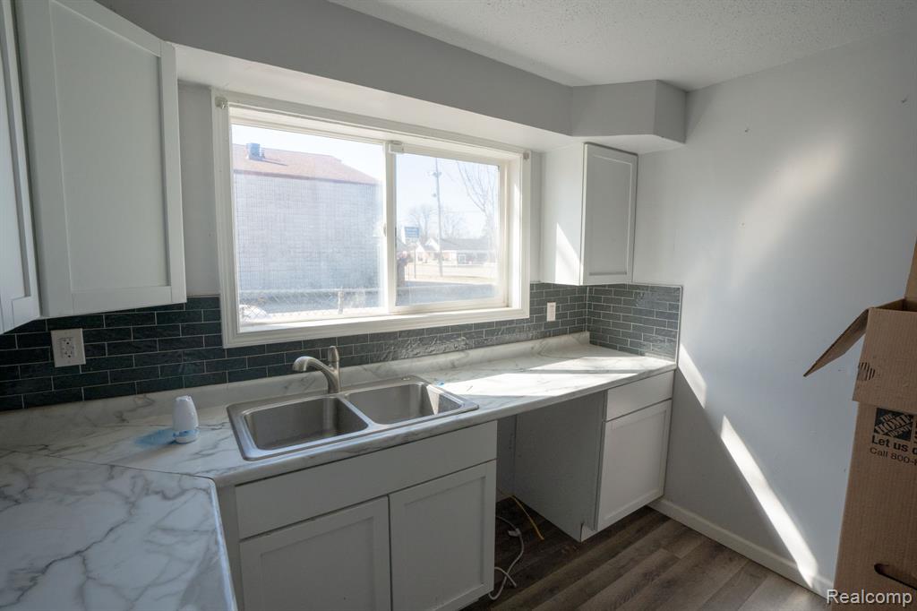 8508 N Saginaw Road, Mount Morris, MI 48458 — Photo 4