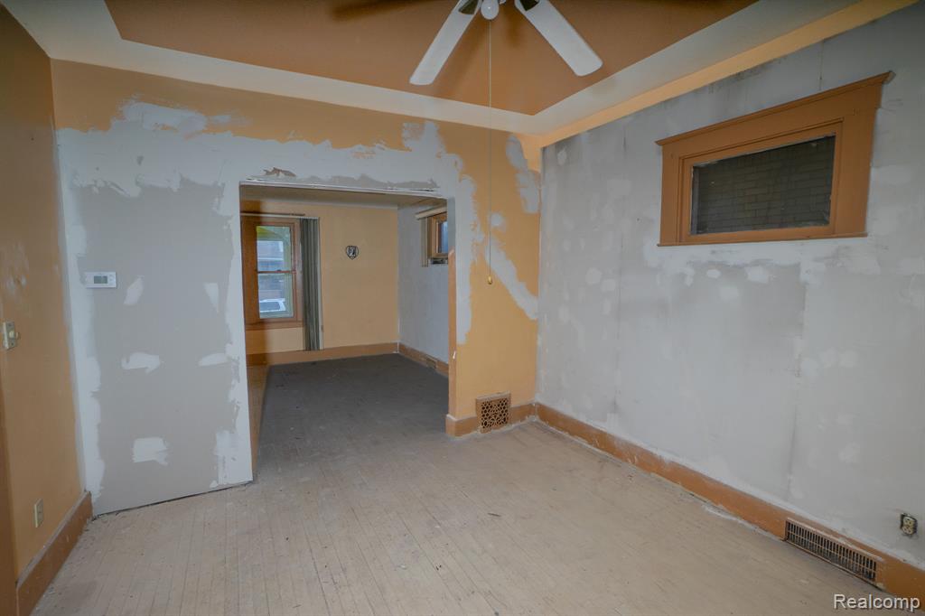 4336 Larchmont Street, Detroit, MI 48204 — Photo 7