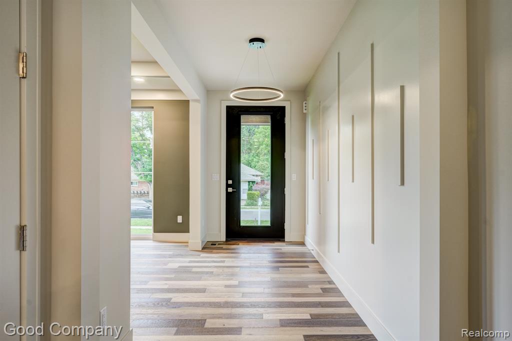 812 Irving Avenue, Royal Oak, MI 48067 — Photo 7