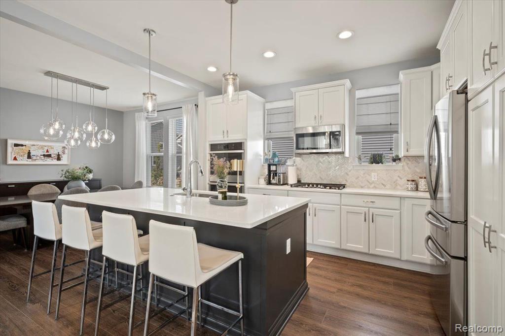 4250 KENT Road, Royal Oak, MI 48073 — Photo 13