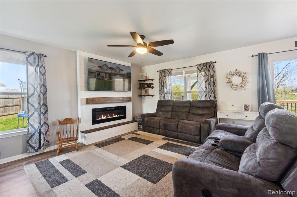 507 TANIA Trail, Linden, MI 48451 — Photo 8