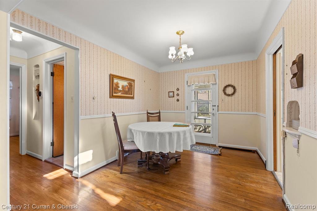 932 N VERNON Street, Dearborn, MI 48128 — Photo 8