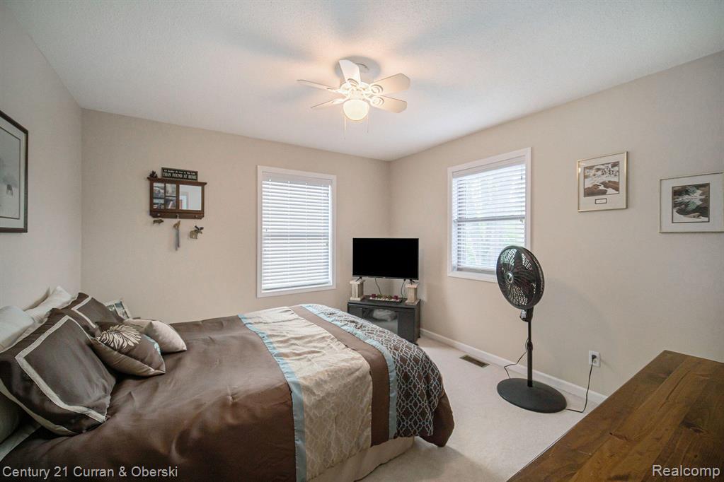 504 Olcott Lake Drive, Jackson, MI 49201 — Photo 24