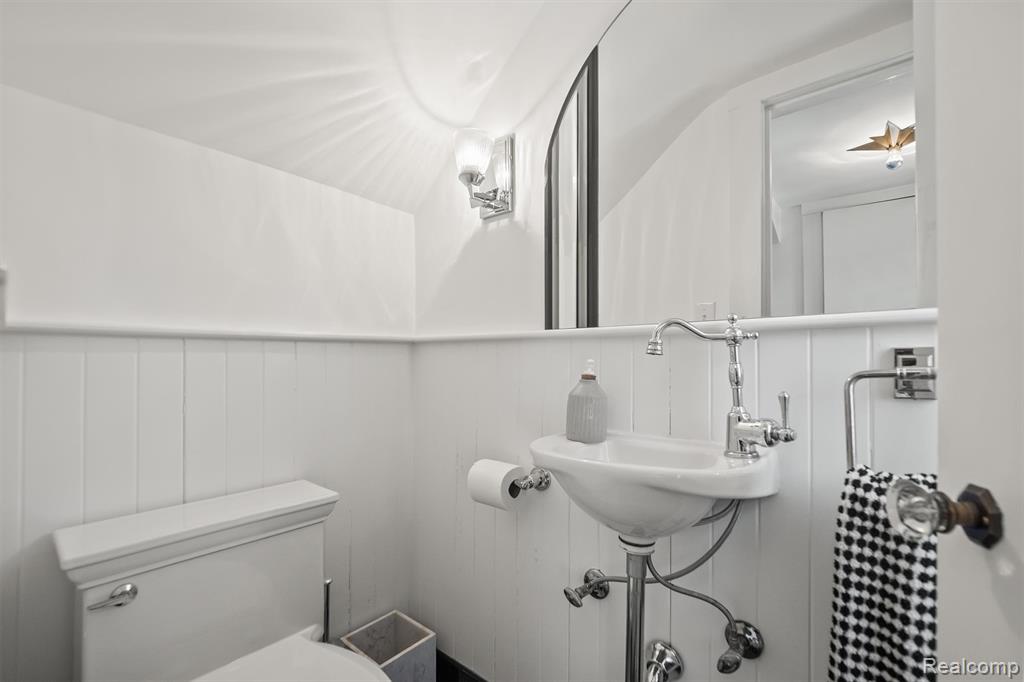 2026 Norway Road, Ann Arbor, MI 48104 — Photo 18